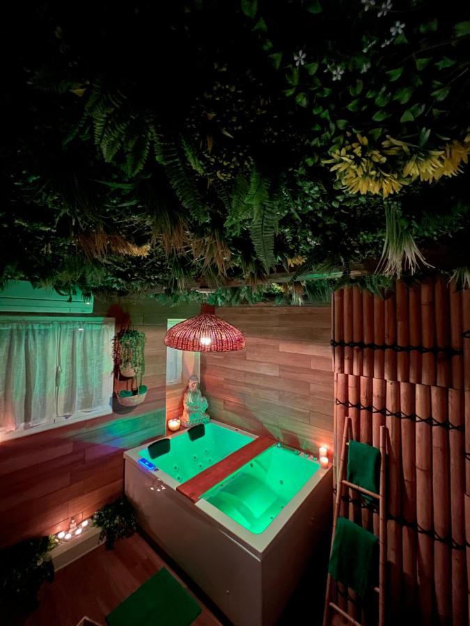 Ferienwohnung Le Balneo Jacuzzi Vieil Antibes Safranier Exterior foto