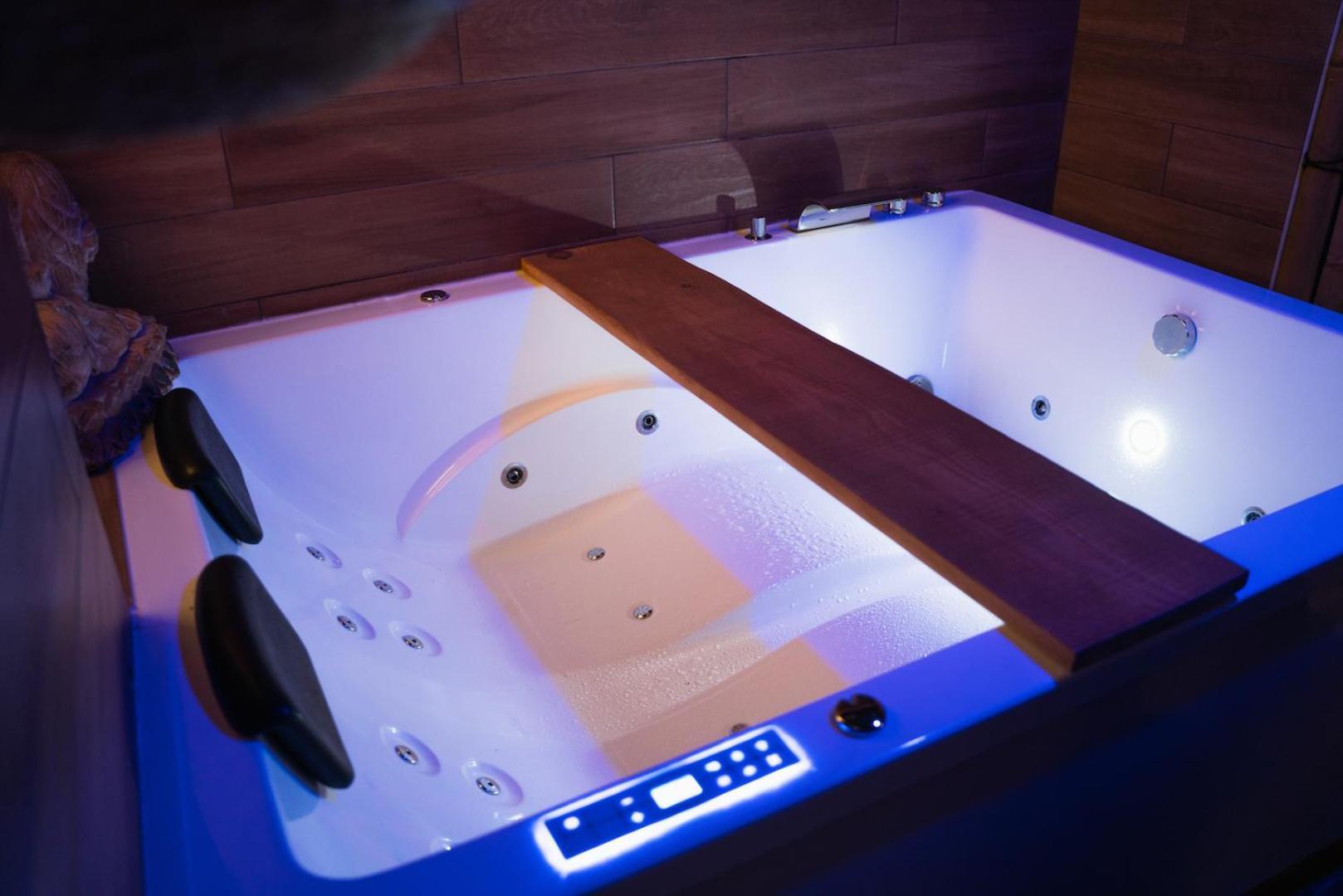 Ferienwohnung Le Balneo Jacuzzi Vieil Antibes Safranier Exterior foto