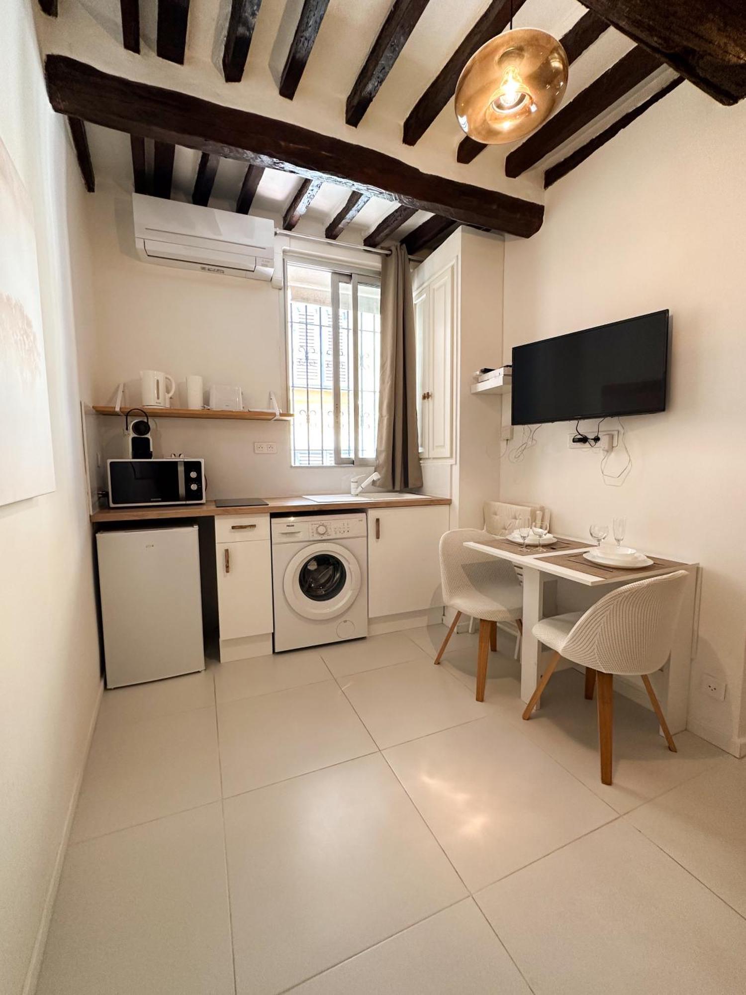 Ferienwohnung Le Balneo Jacuzzi Vieil Antibes Safranier Exterior foto