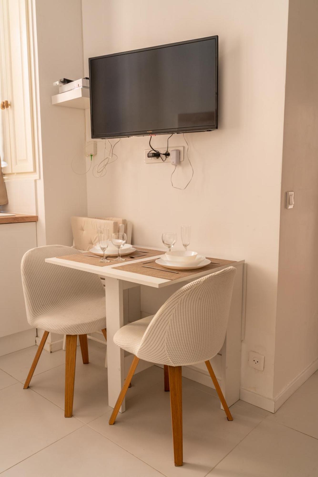 Ferienwohnung Le Balneo Jacuzzi Vieil Antibes Safranier Exterior foto